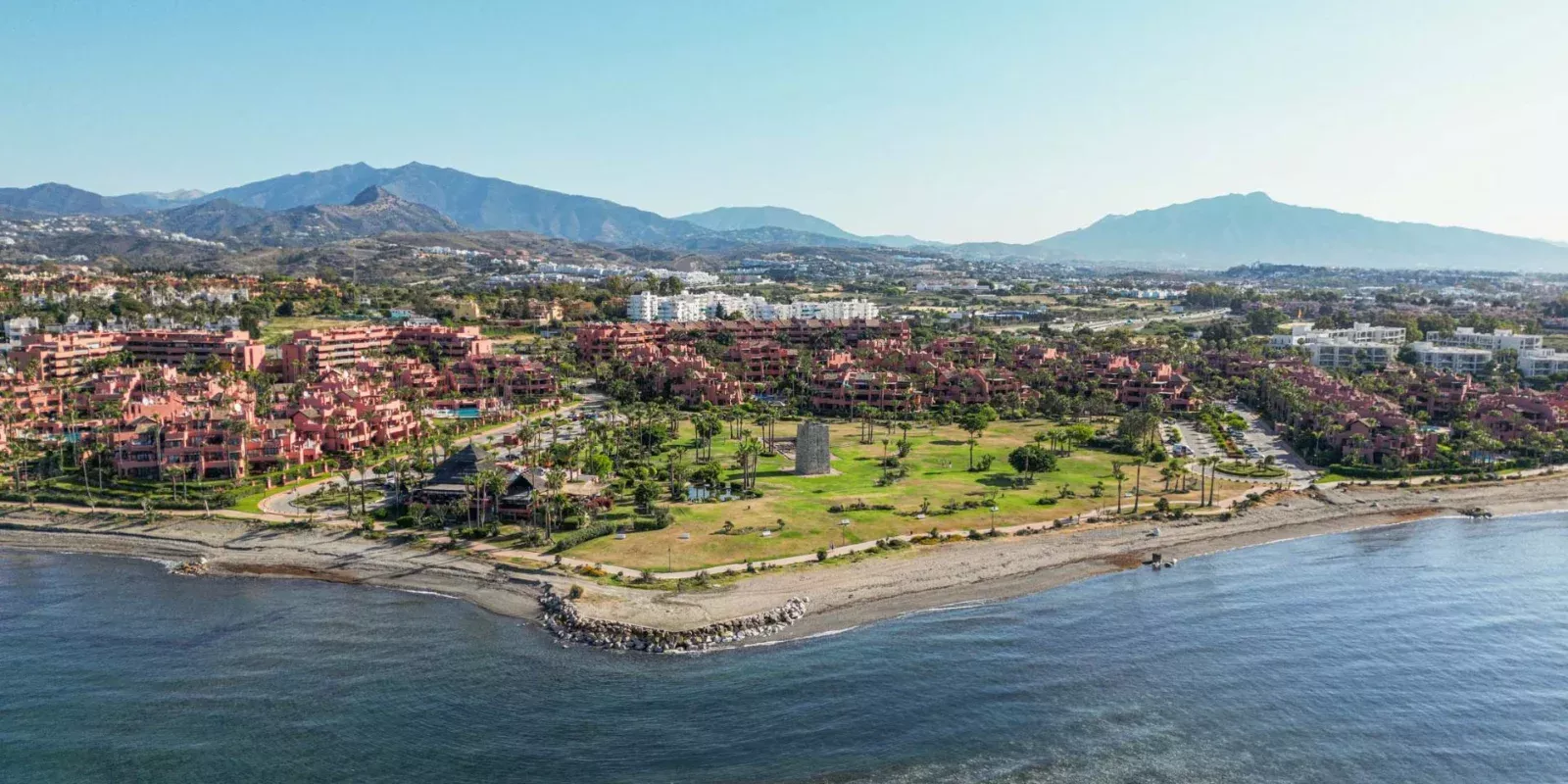 Marbella, Málaga sau Estepona? Ghidul investitorului român care vrea și randament, și vacanță