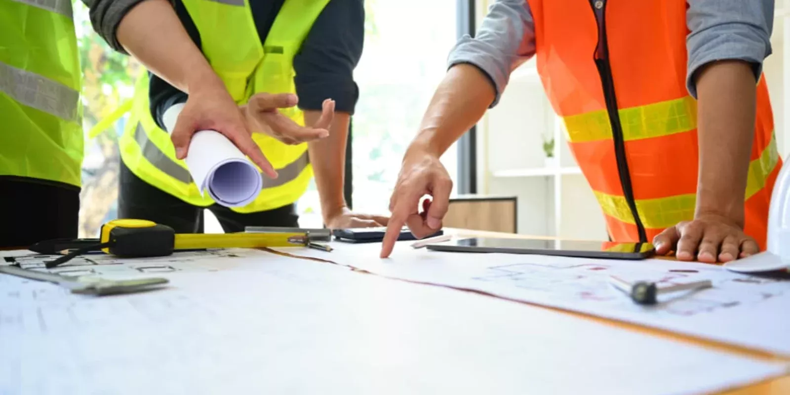 5 greșeli pe care le fac investitorii români când cumpără off-plan pe Costa del Sol